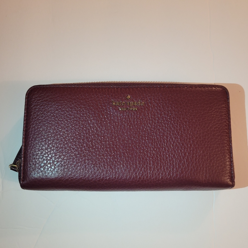 Kate Spade New w/o tags Jackson St Pebbled Leather Zip Around Continental Wallet